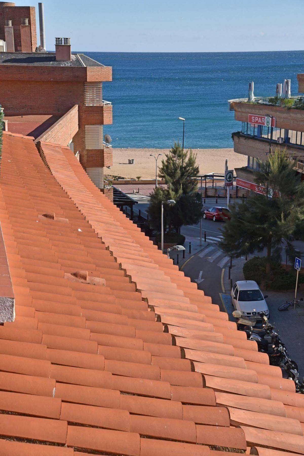 Apartamentos Ar Dosjoimi Lloret de Mar Luaran gambar